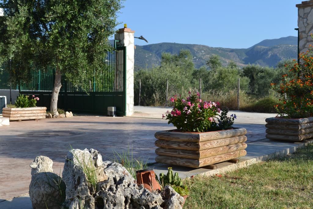 Agriturismo Antichi Ulivi Villa Mattinata Kültér fotó