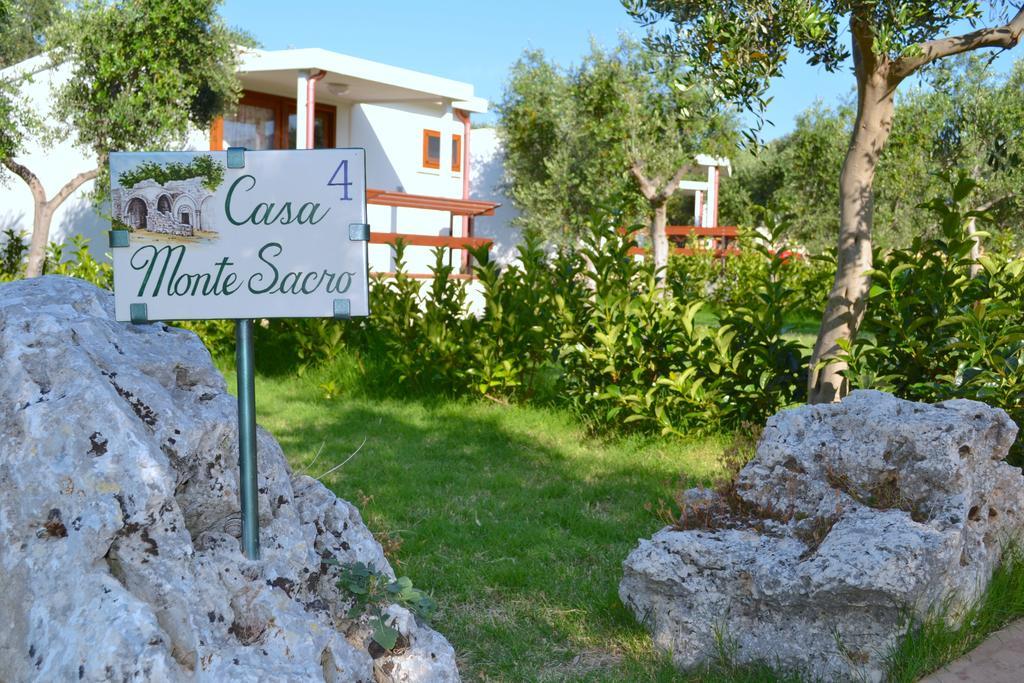 Agriturismo Antichi Ulivi Villa Mattinata Kültér fotó